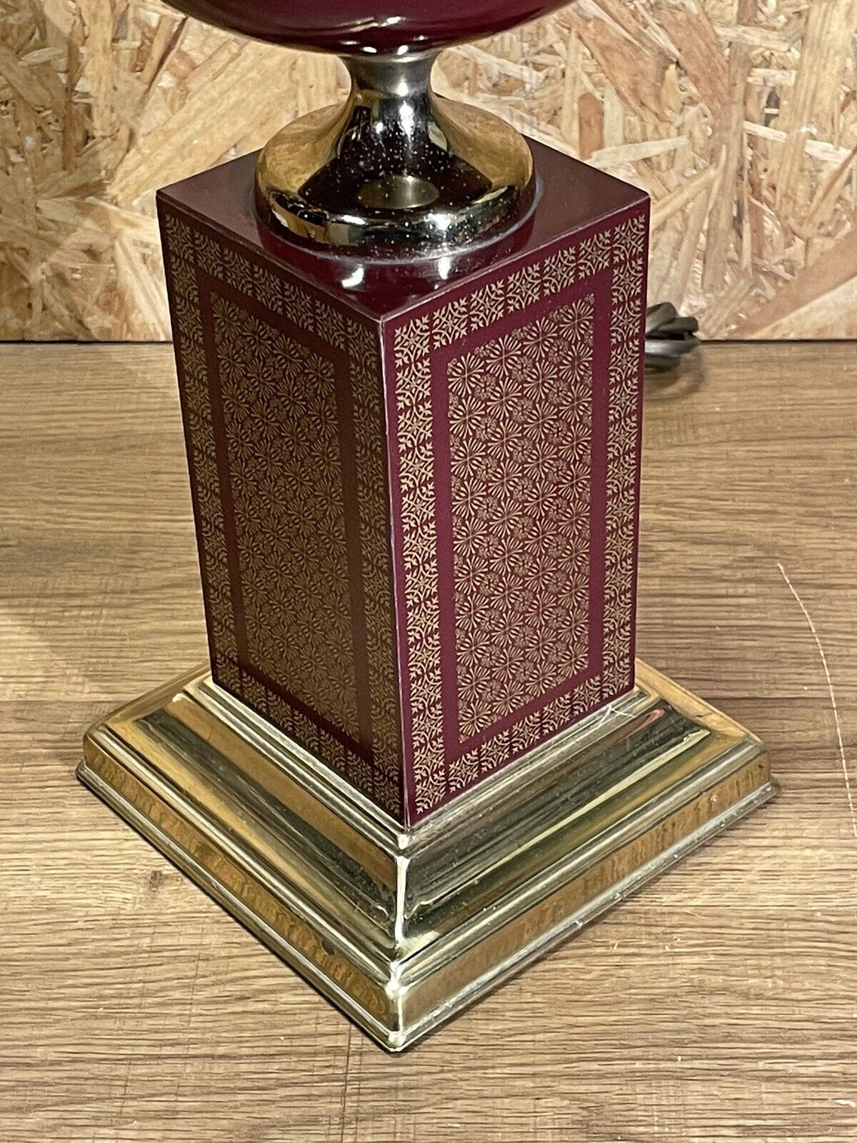 Old 70's lamp, "barber" design, lacquer and gilding, vintage