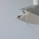 Suspension design vintage, style années 80.