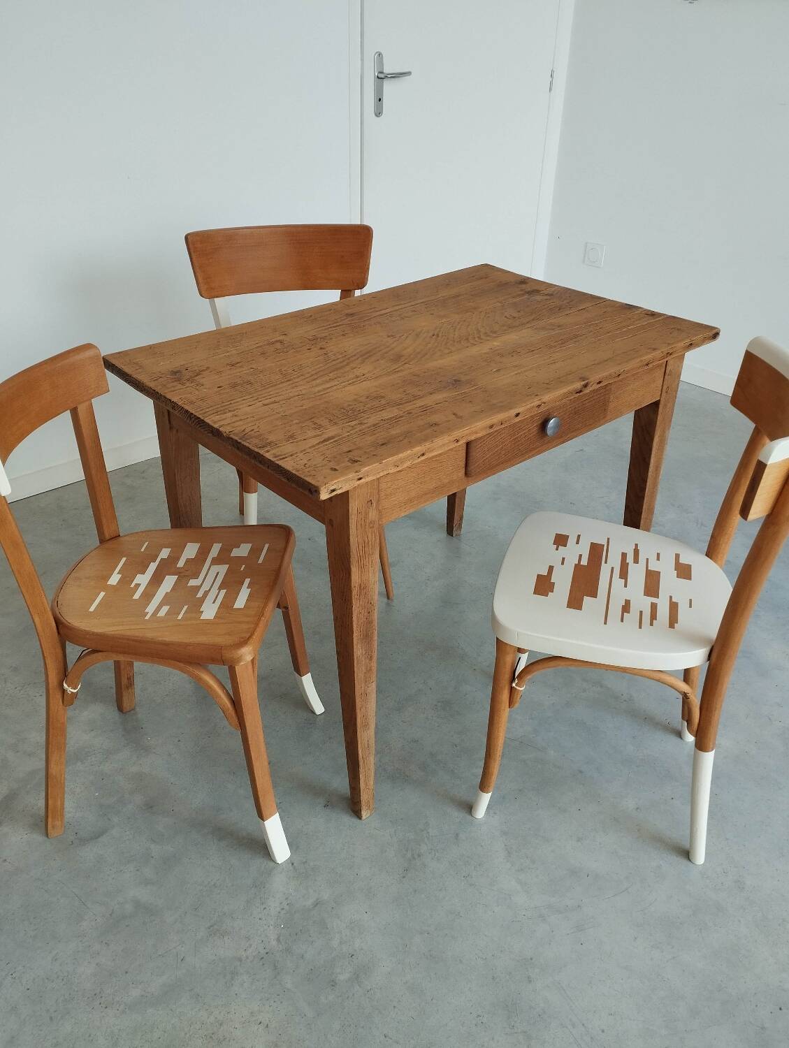 Farmhouse table