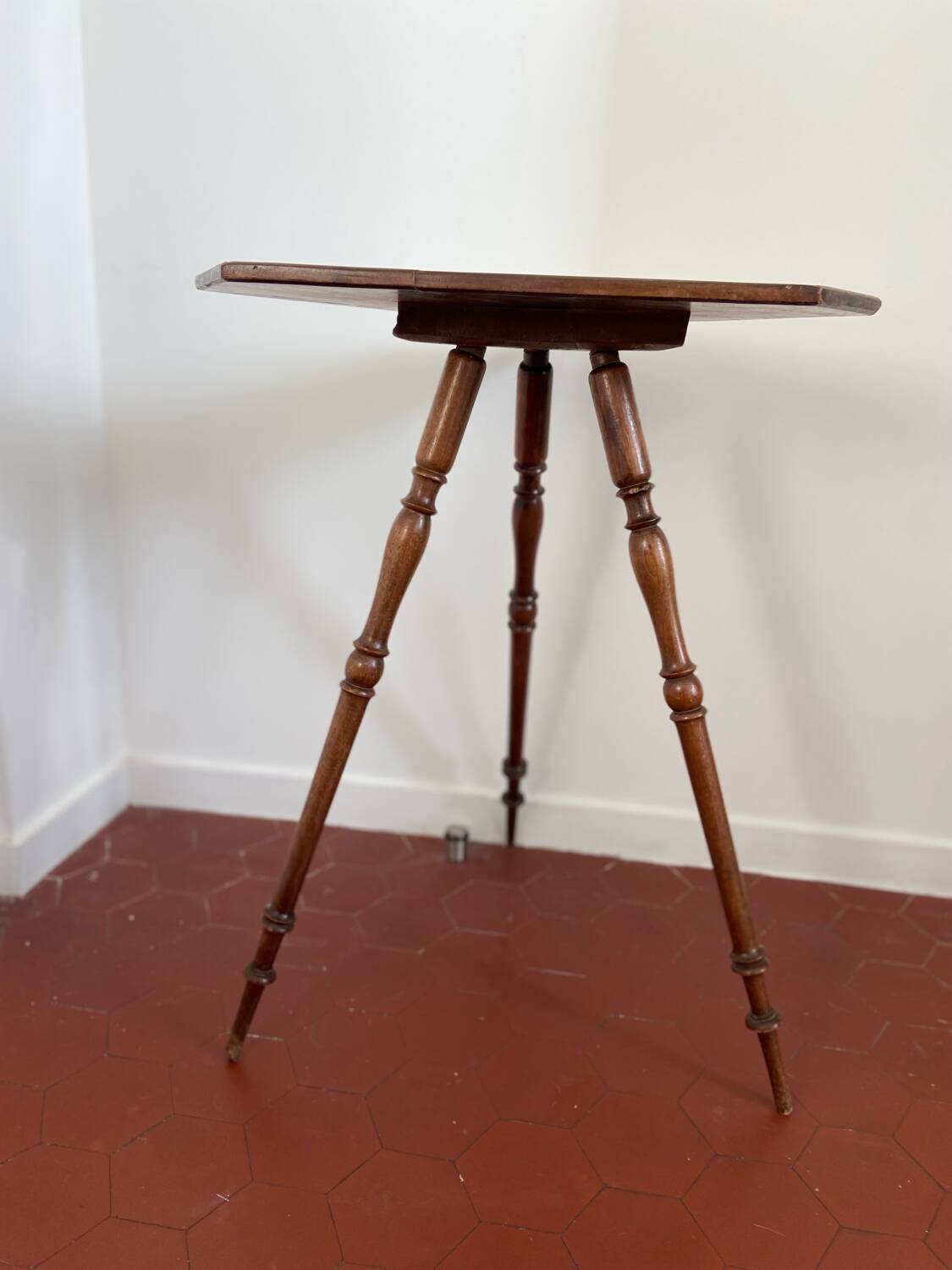 Old tripod side table