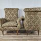 Paire de fauteuils fleuris années 70 avec pieds en bois