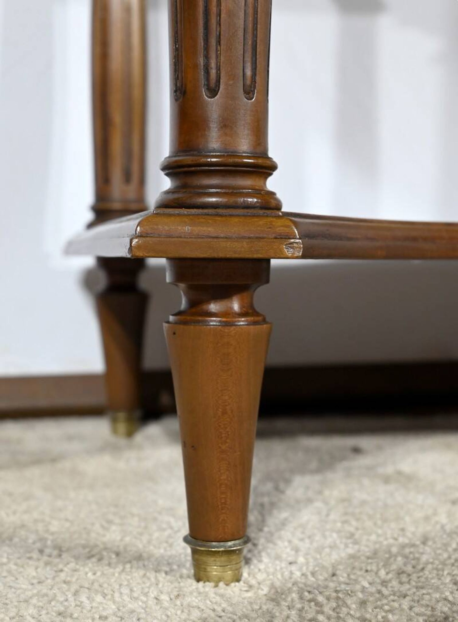 Table console en merisier, style Louis XVI, fin XIXème