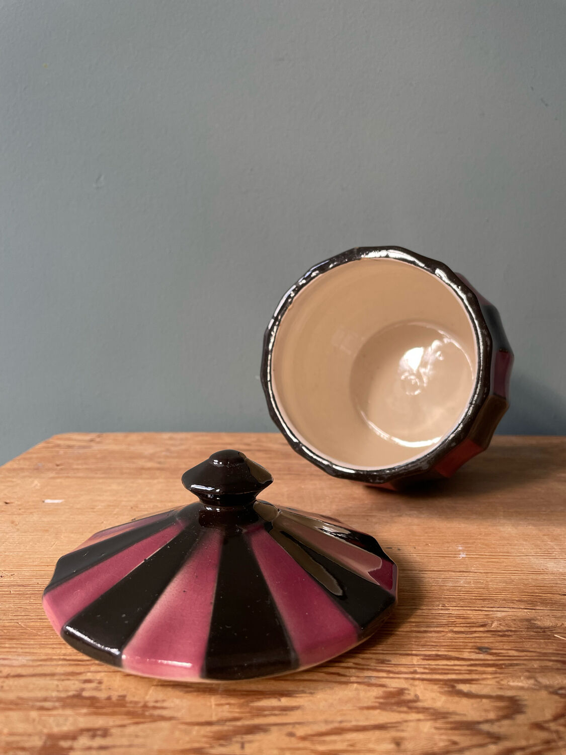 Covered pot in glazed ceramic Gustave De Bruyn