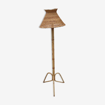 Lampadaire avec abat jour en rotin vintage