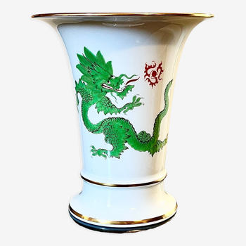 Vase de trompette meissen, dragon vert ming signé, daté vers 1900