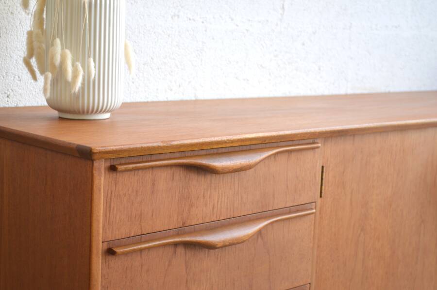 Enfilade Jentique – "wave" handles 183 cm