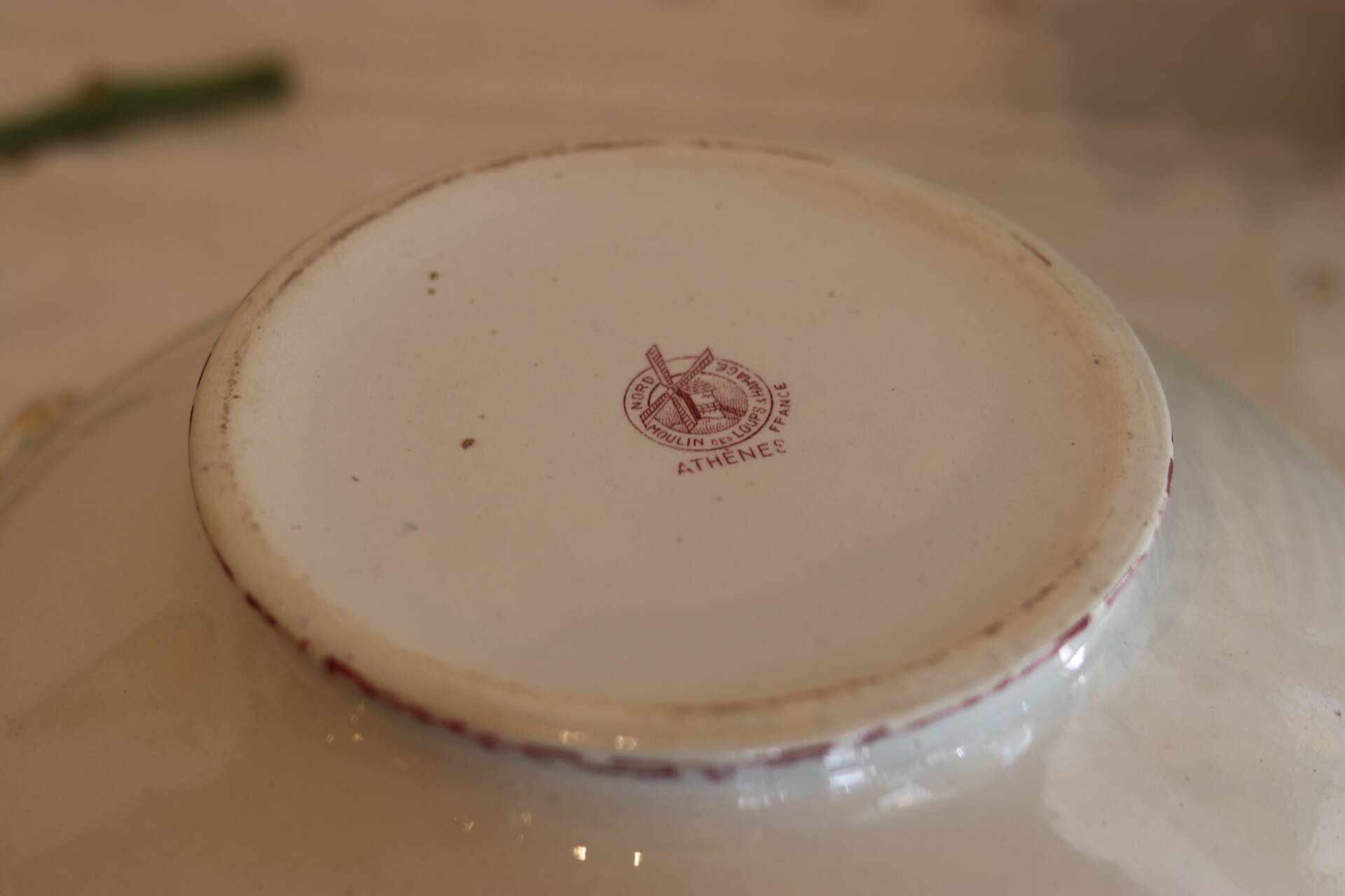 Iron clay soup tureen Moulin des loups, Athens model, red