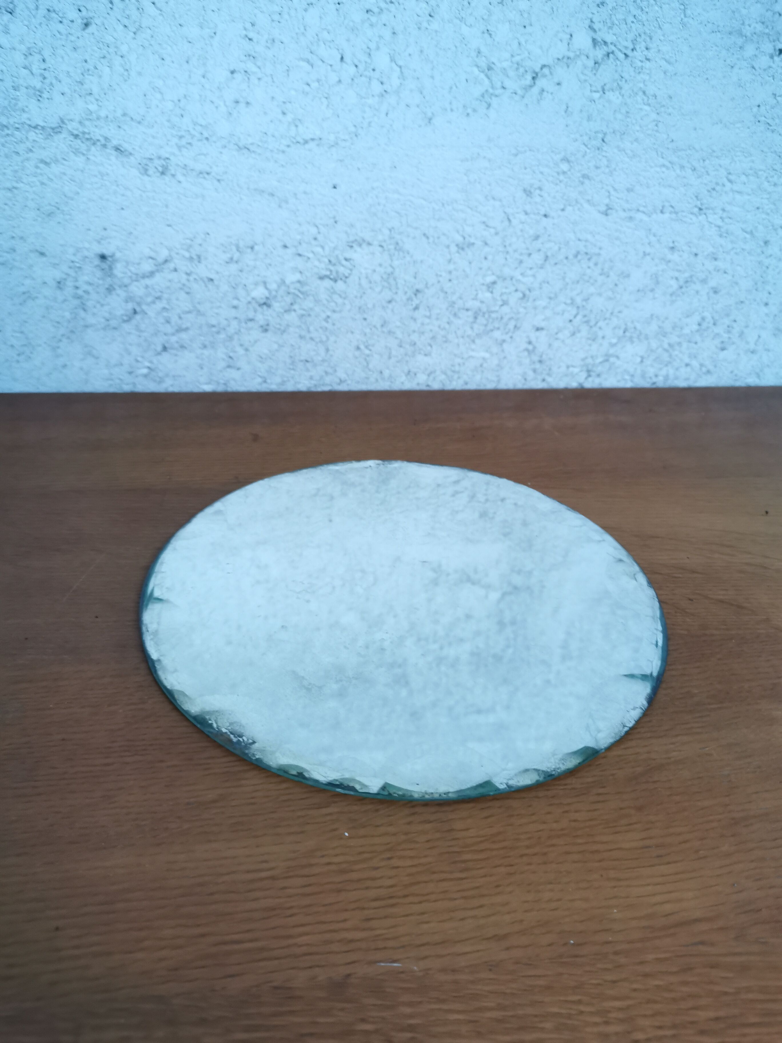 Round beveled mirror to install