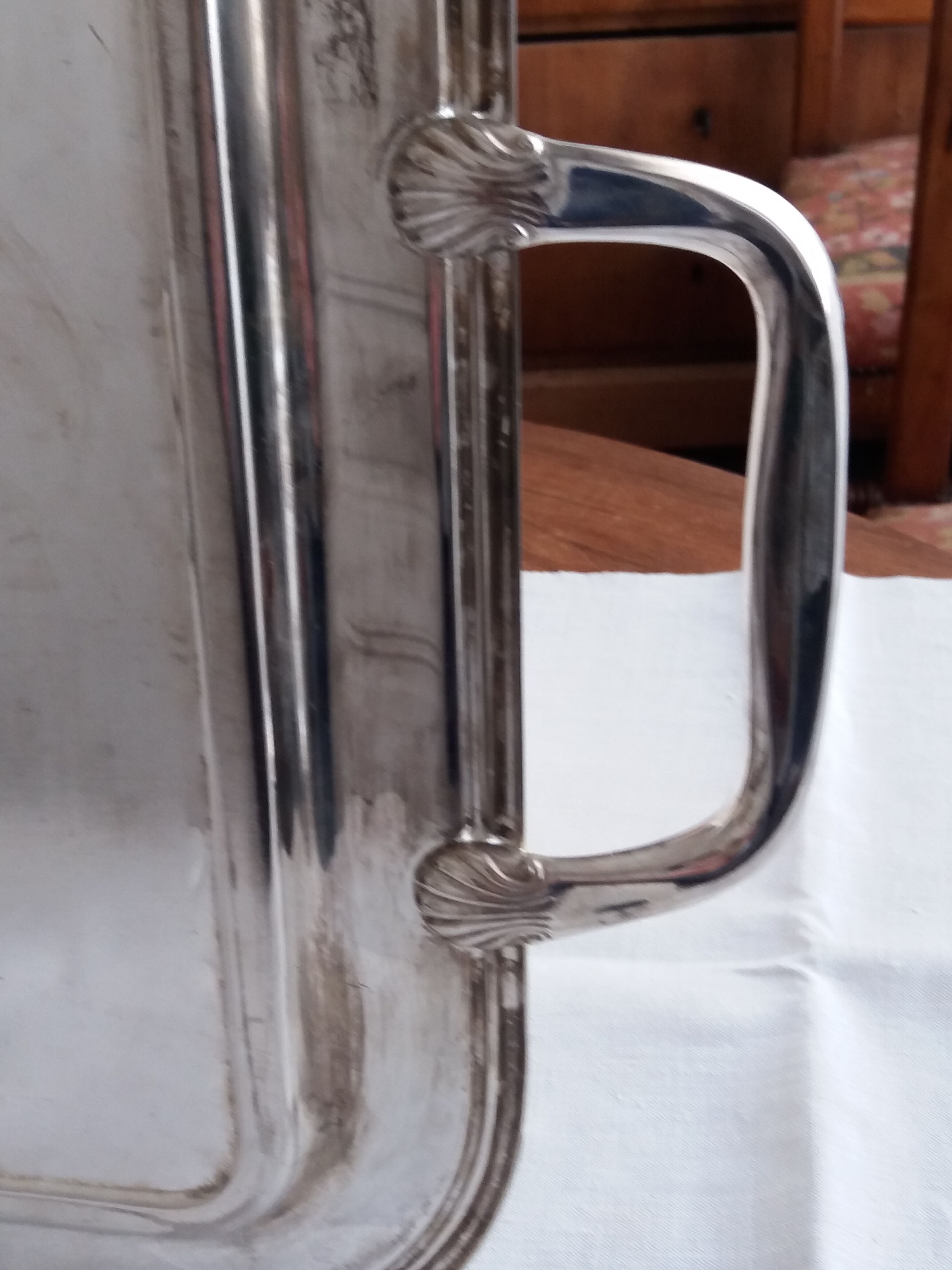 Rectangular silver metal top