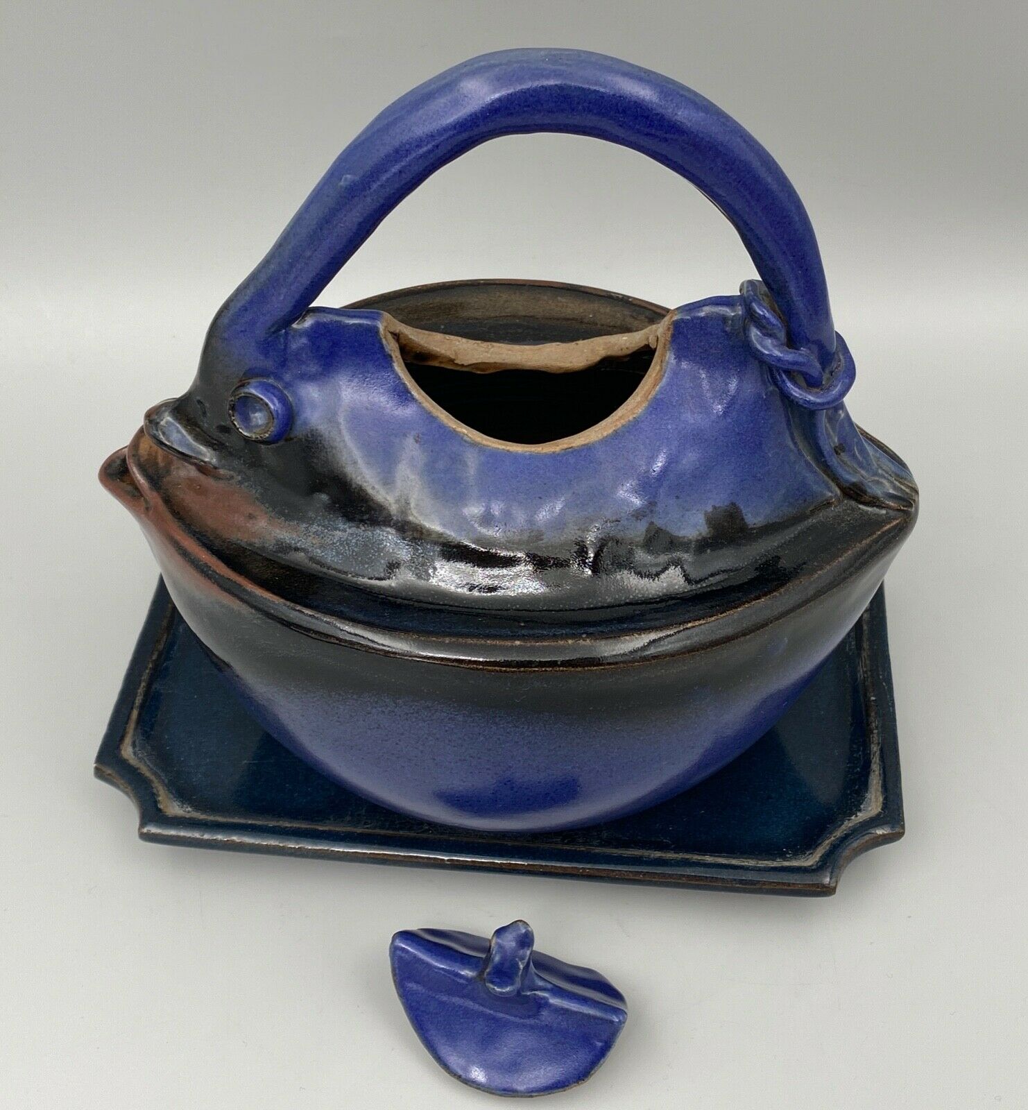 THEIERE VINTAGE PITCHER 1960 BLUE ZOOMORPH SIGNATURE TO IDENTIFY