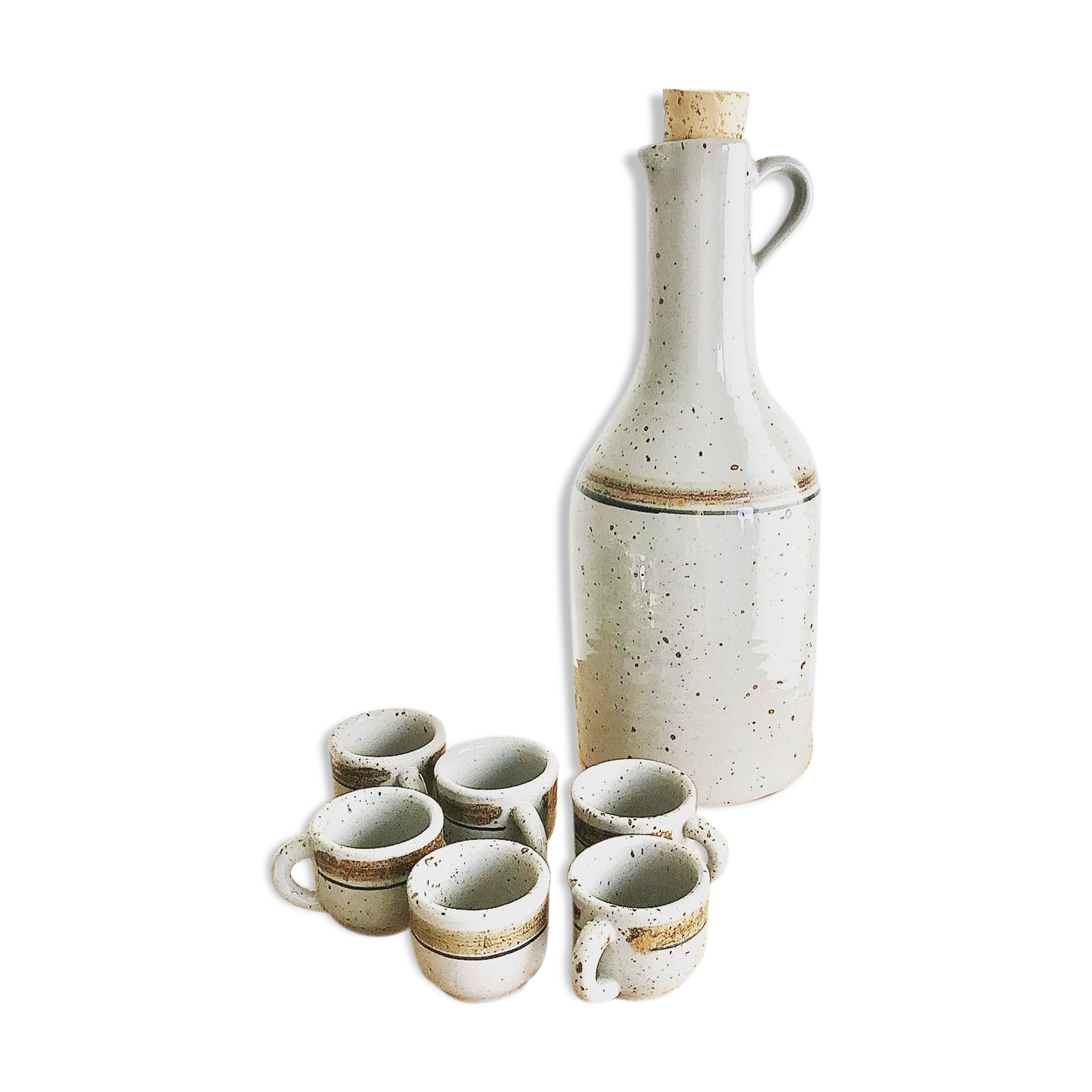 Sandstone liquor service