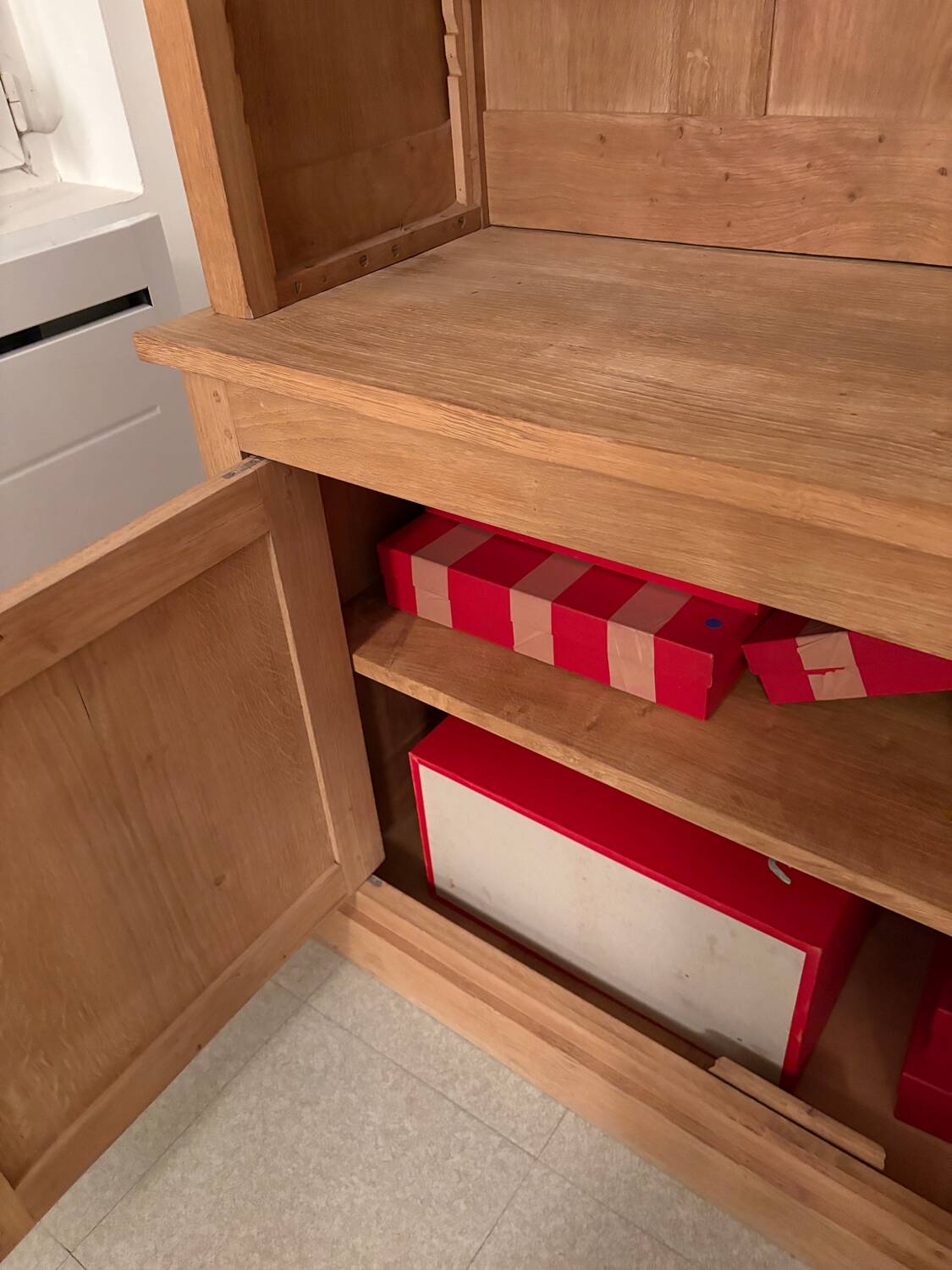 Solid oak library sandblasted