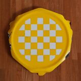 Enamelled metal underside