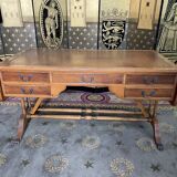English style flat desk in leather