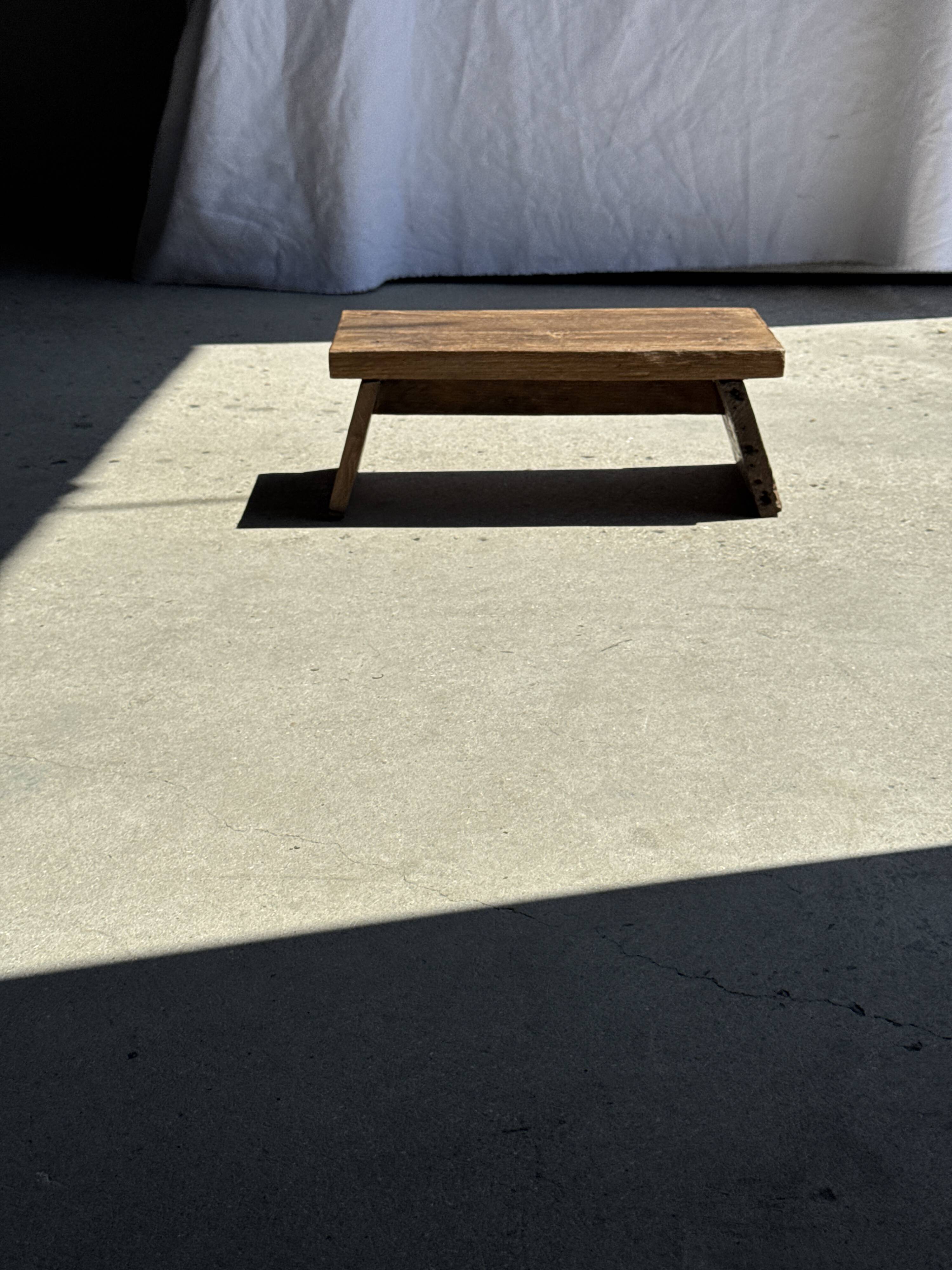 Small low bench in old teak from Indonesia H16 L39