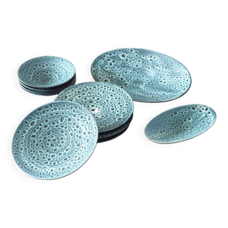 Blue lava fat plate and dish service