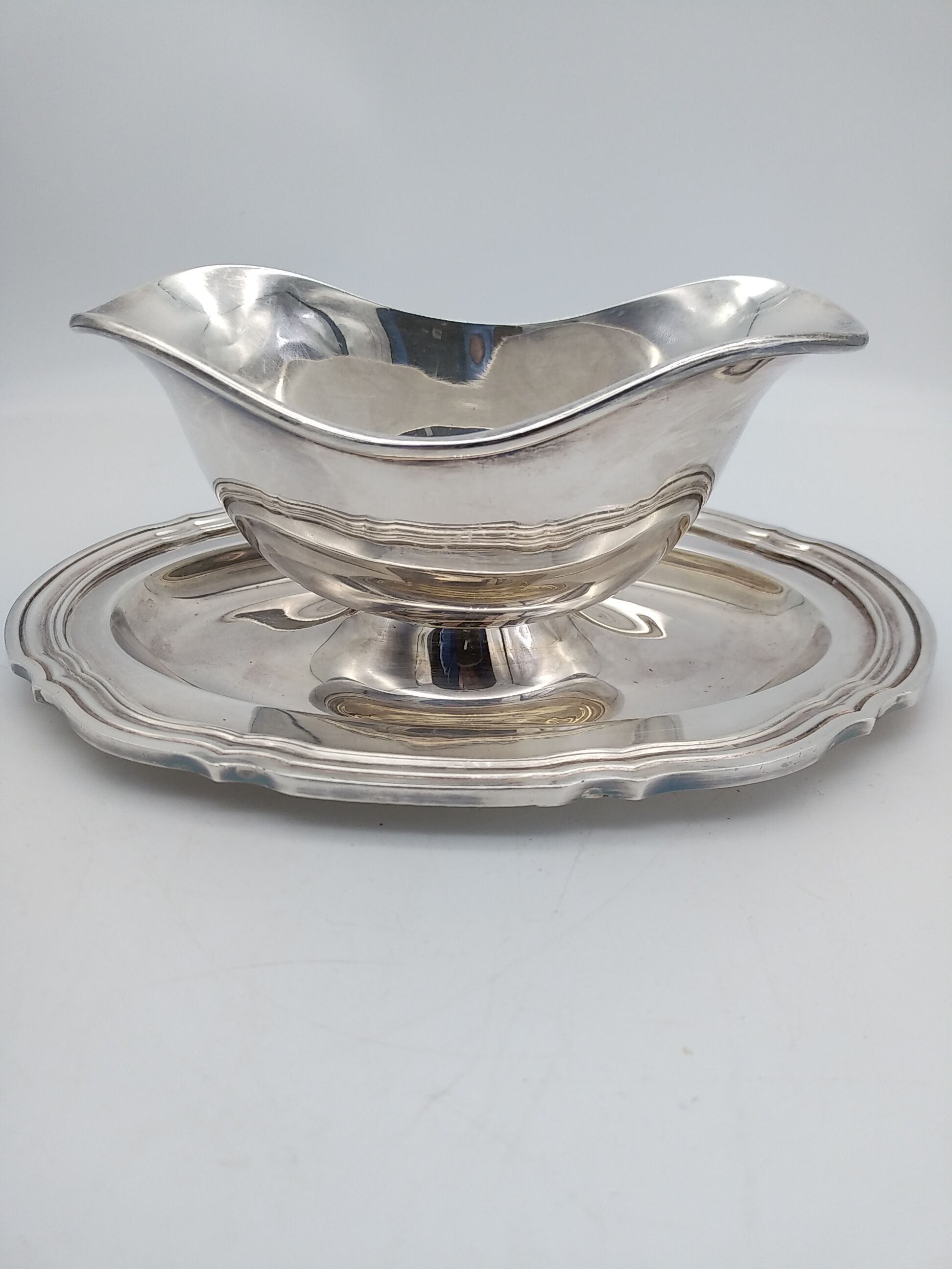 Christofle sauce maker in silver metal. Gallia Collection