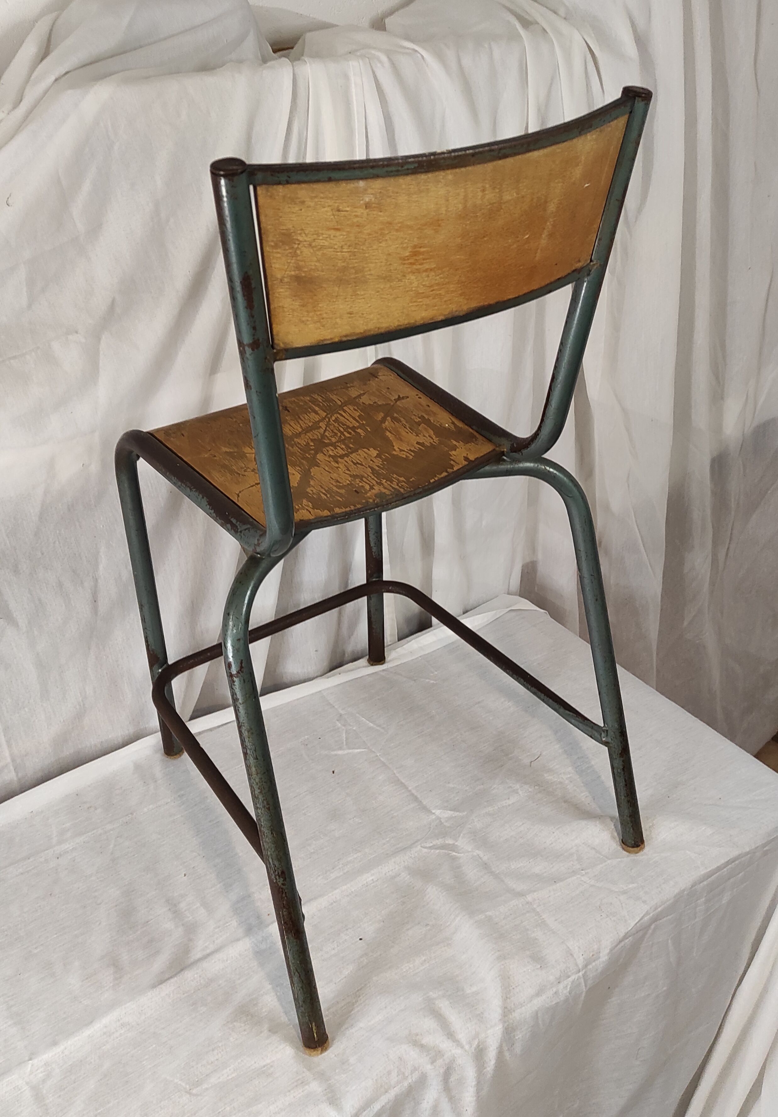 School chair / laboratory stool 1960
