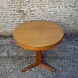 Baumann oval table