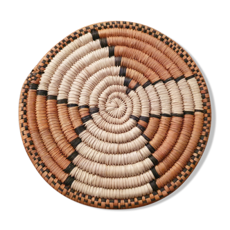 Underflate, braided fibers, braided wall, tribal, African