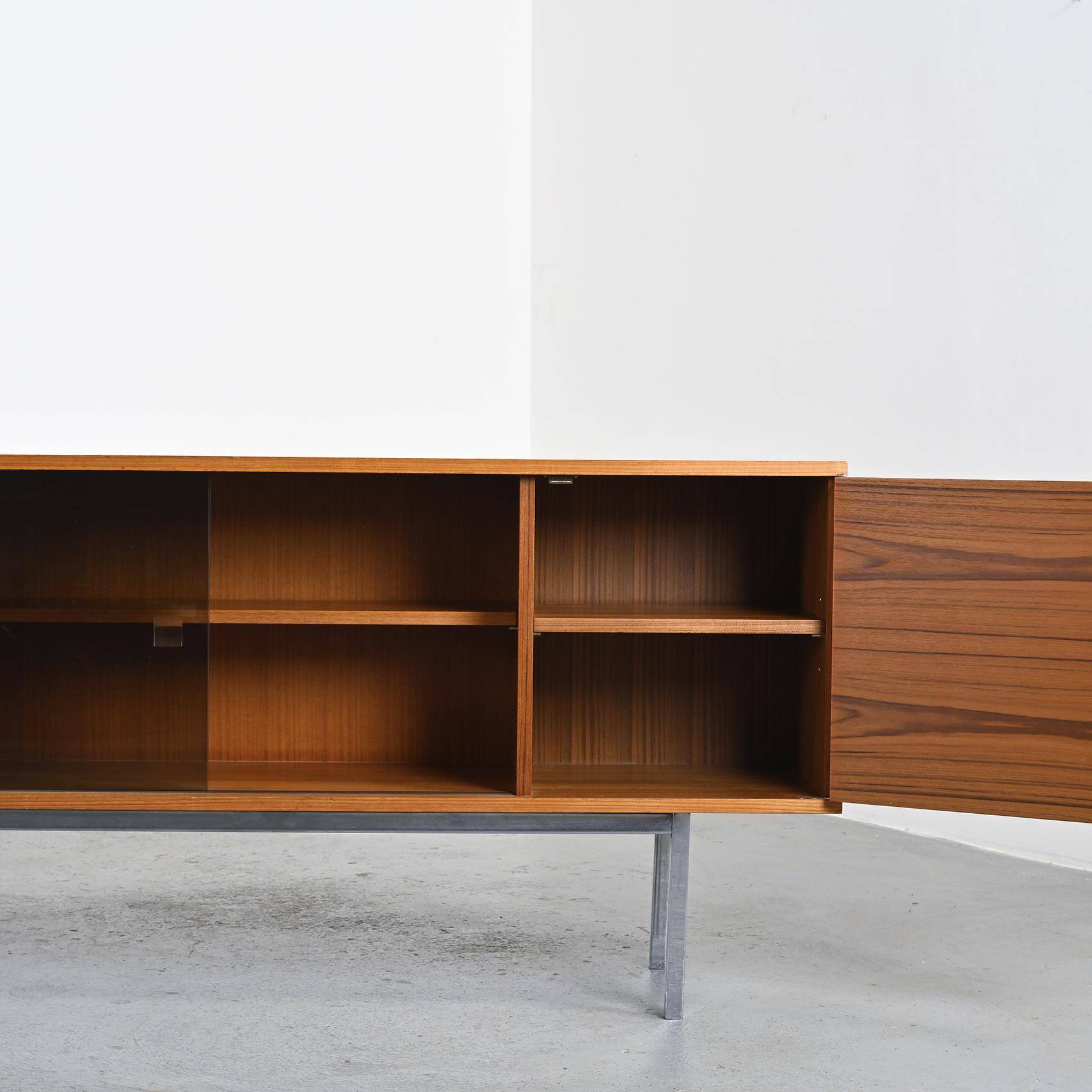 Enfilade en teck par Tendo Mokko, Japon, circa 1960