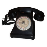 Vintage 50s bakelite telephone.