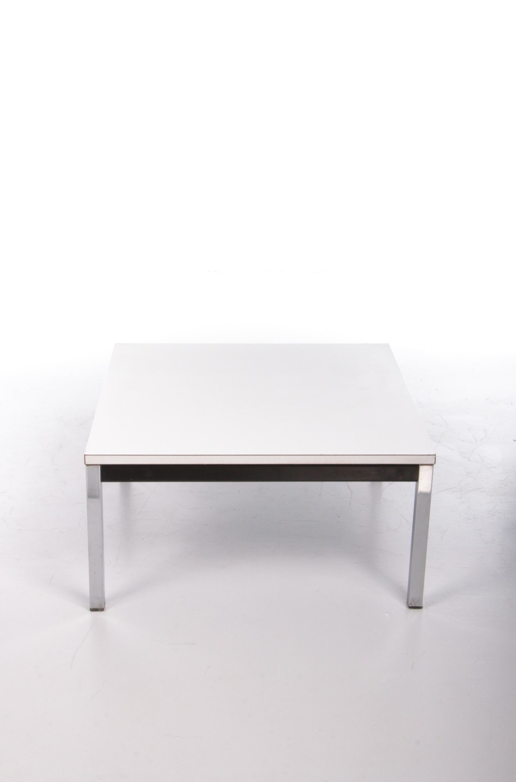 Martin Visser coffee table model TZ 56 7K made by 't Spectrum
