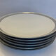 6 white porcelain dessert plates