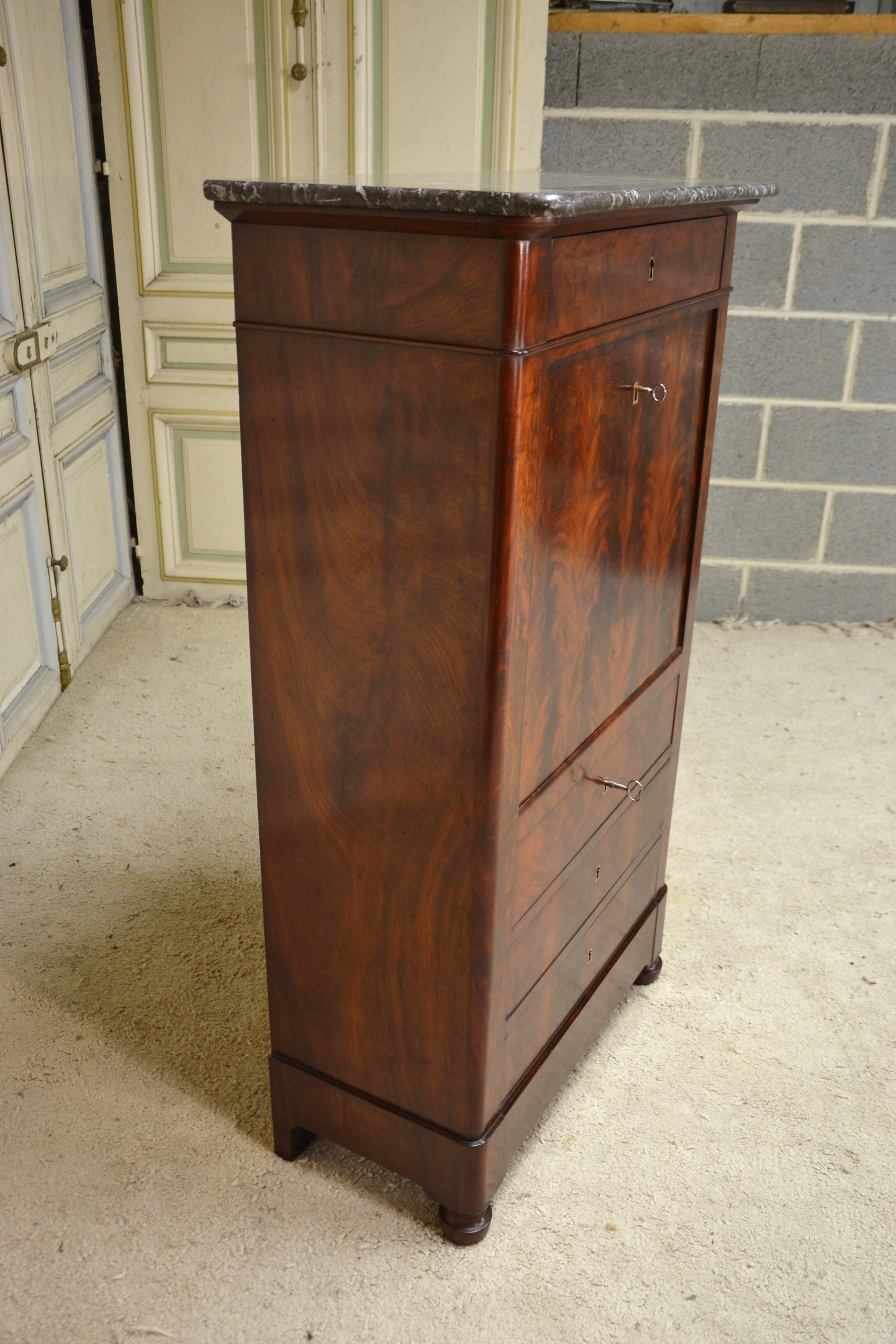 Mahogany secretary from the restoration period