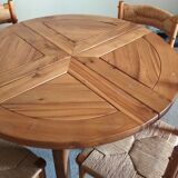Round table regain in solid elm