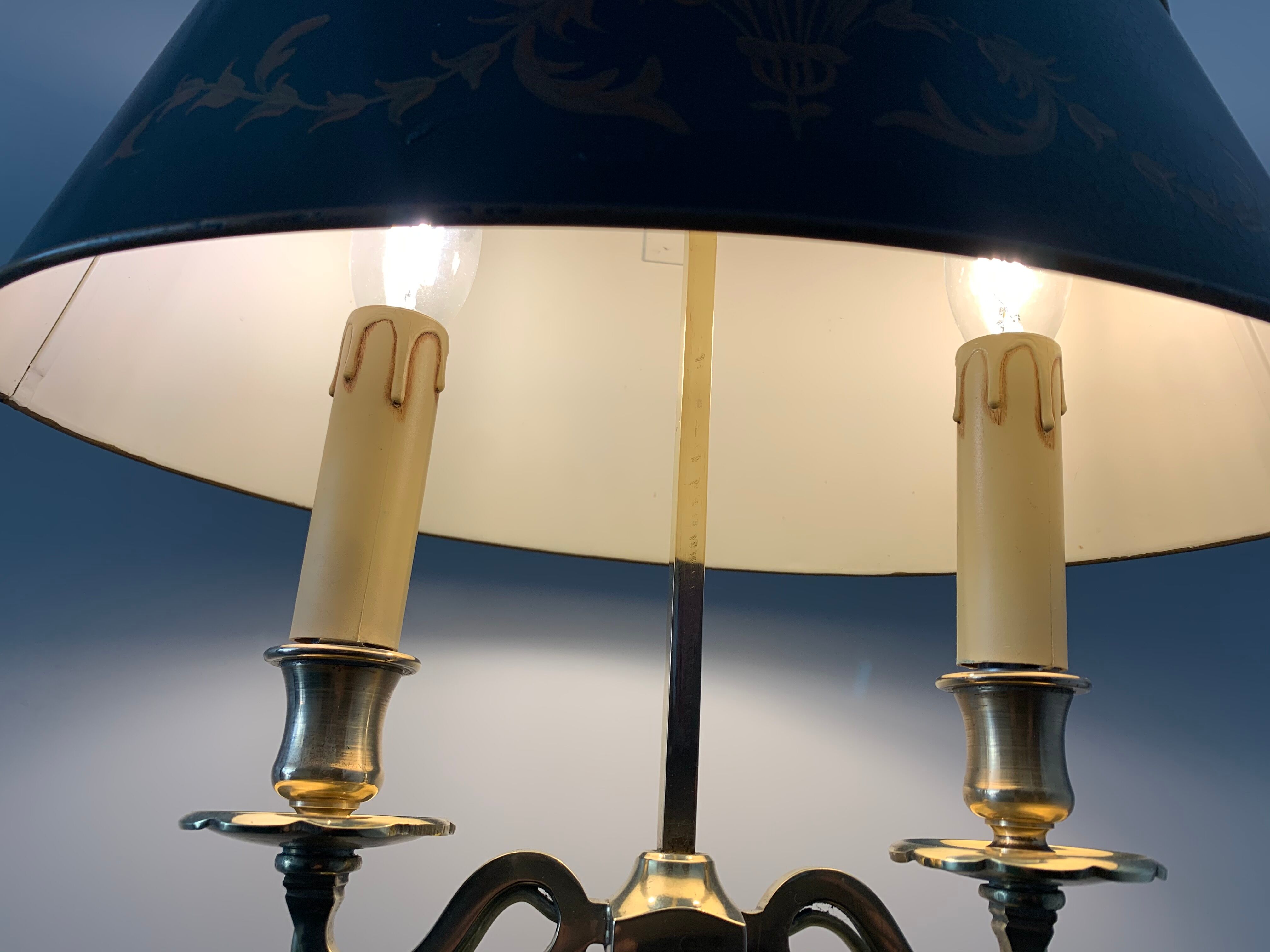 Lucien Gau's gilded bronze water bottle lamp Directoire style, 20th century