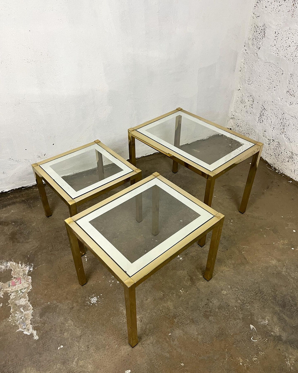 Nesting tables 70s