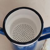Cafetière émaillée bleue
