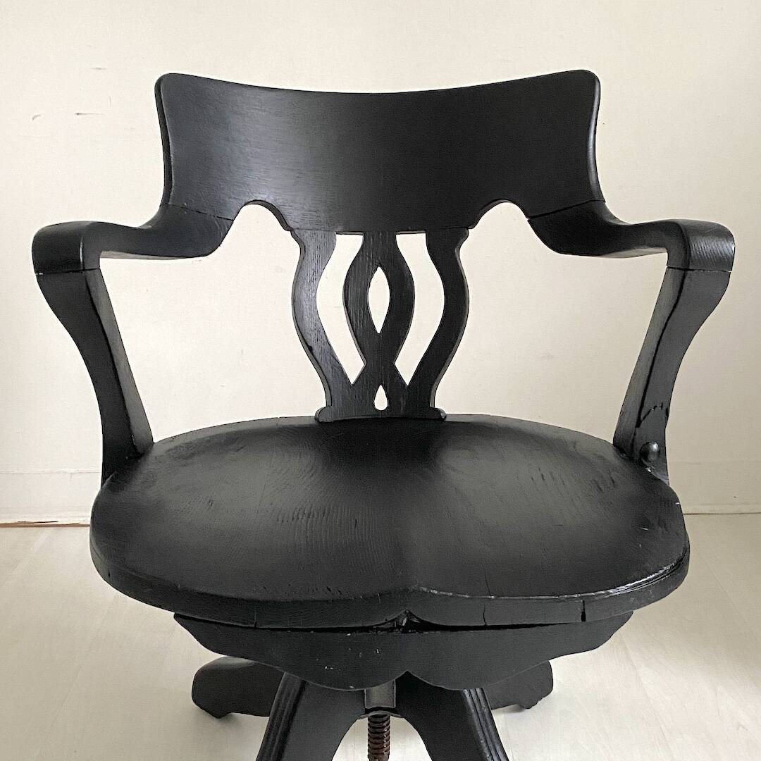 American office chair from the late 19th century