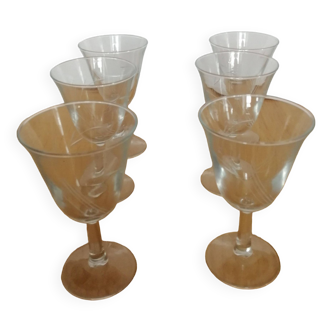 set of 6 stemmed glasses