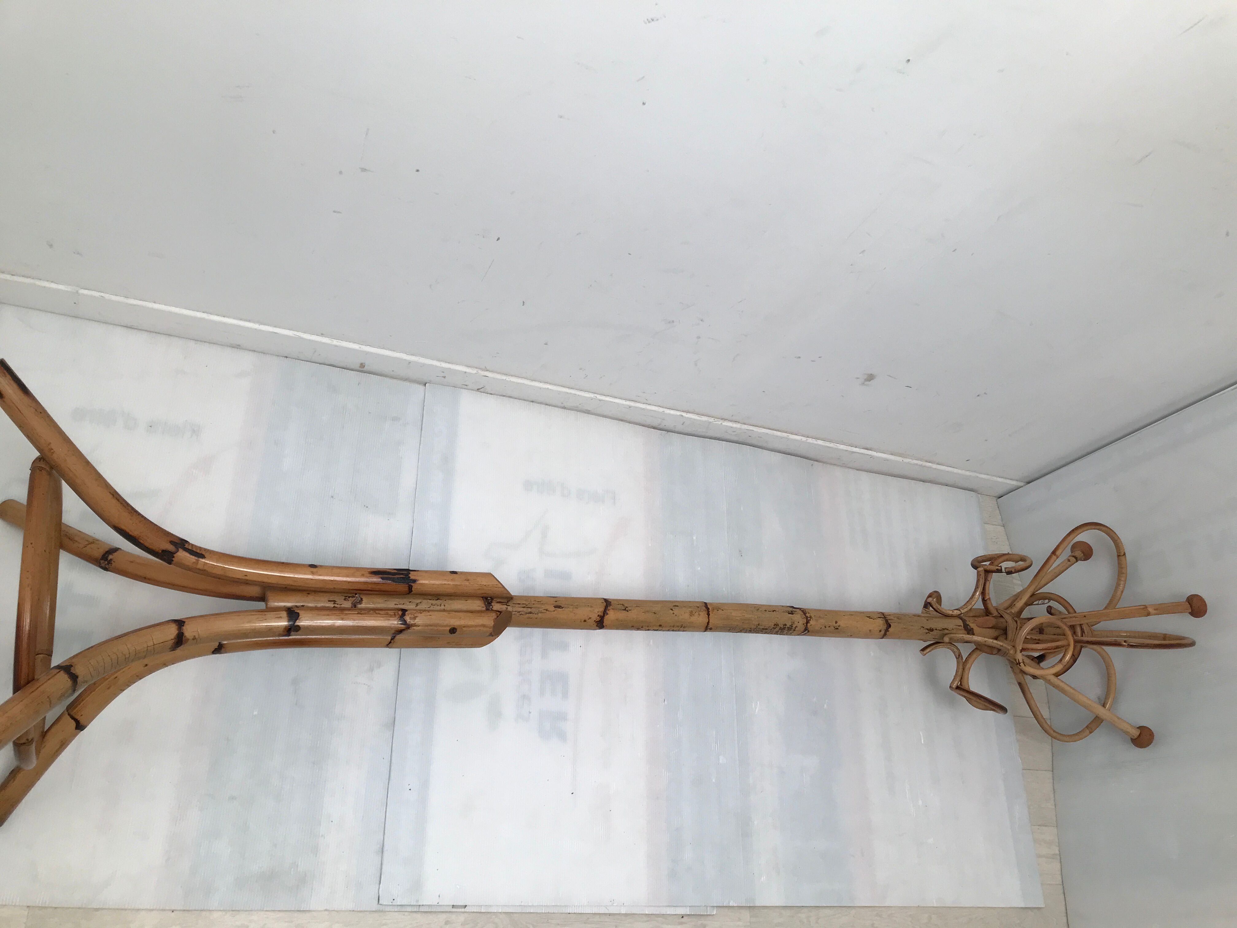 Bamboo parrot coat rack 50s-60s