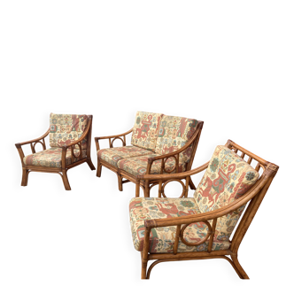 Vintage bamboo salon