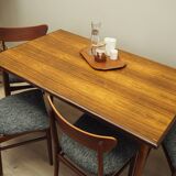 Table en palissandre, design danois, années 1970, production : Danemark