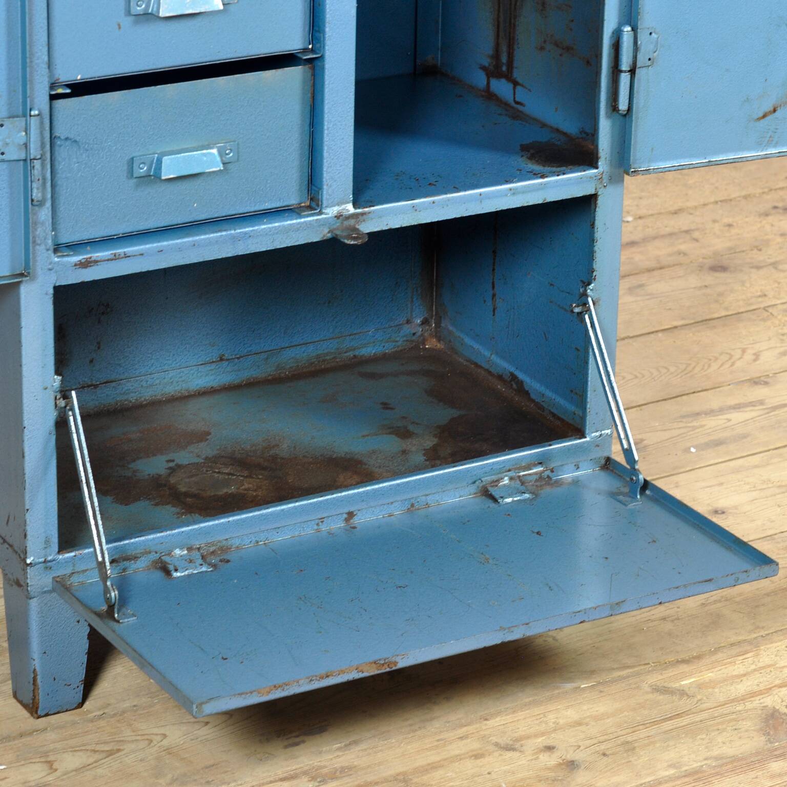 Industrial four-drawer cabinet from the 1970s