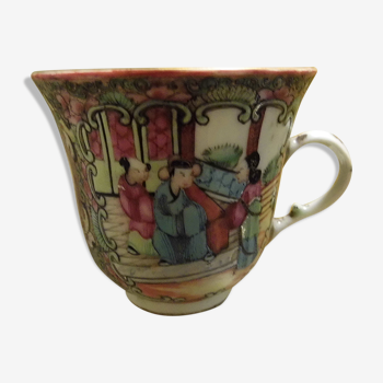 Tasse en porcelaine de Chine, Canton, XIX ème siècle