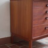 Ulferts chest of drawers from the 1960s with integrated handles.