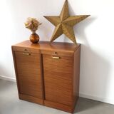 Double binder with low curtains