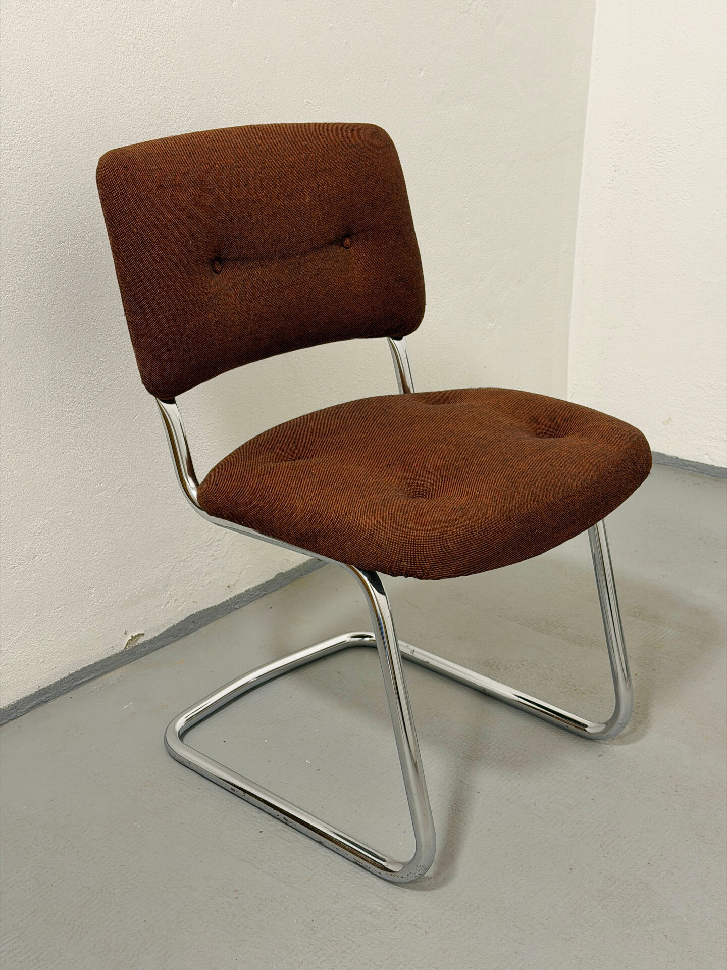 Strafor Steelcase chairs