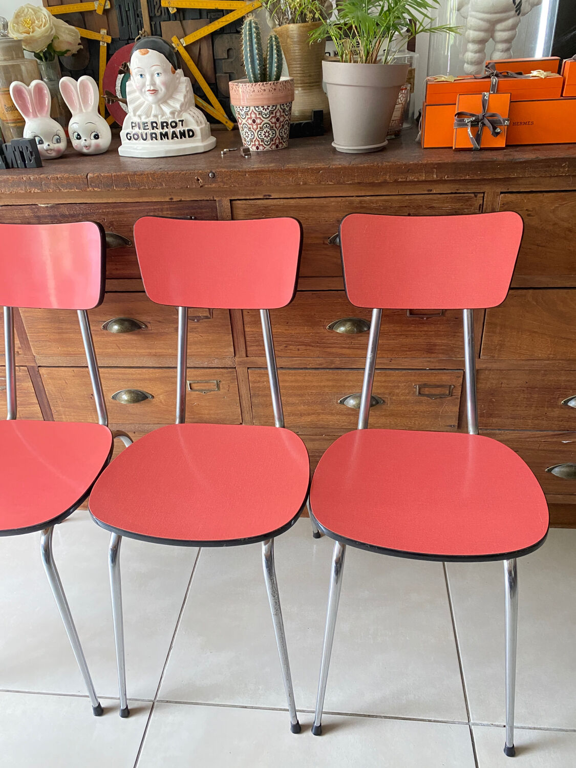Set of 4 vintage red Formica chairs