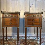 Paire de chevets de style Louis XVI marbre blanc