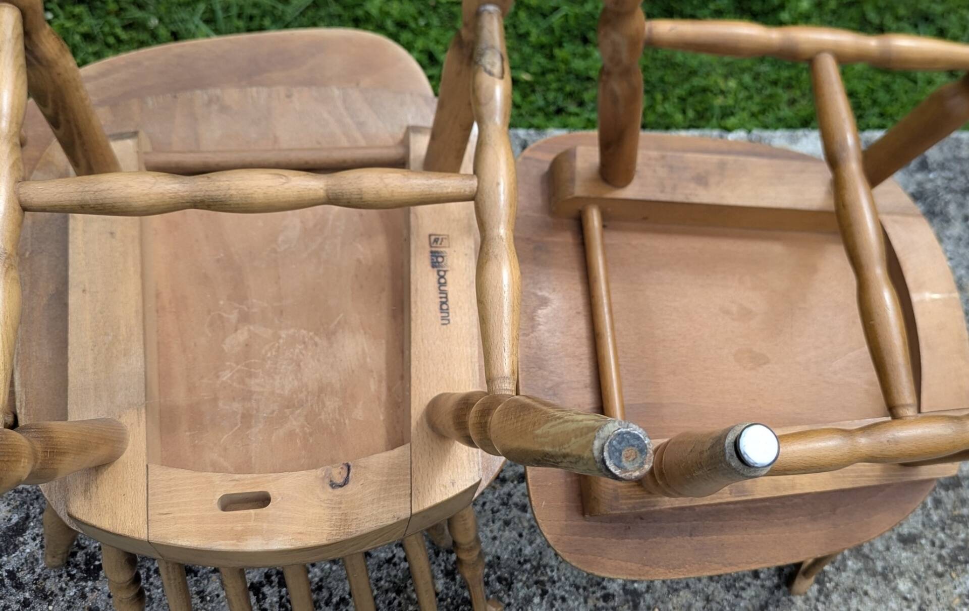 3 chaises Tacoma réservées pour "poppe"