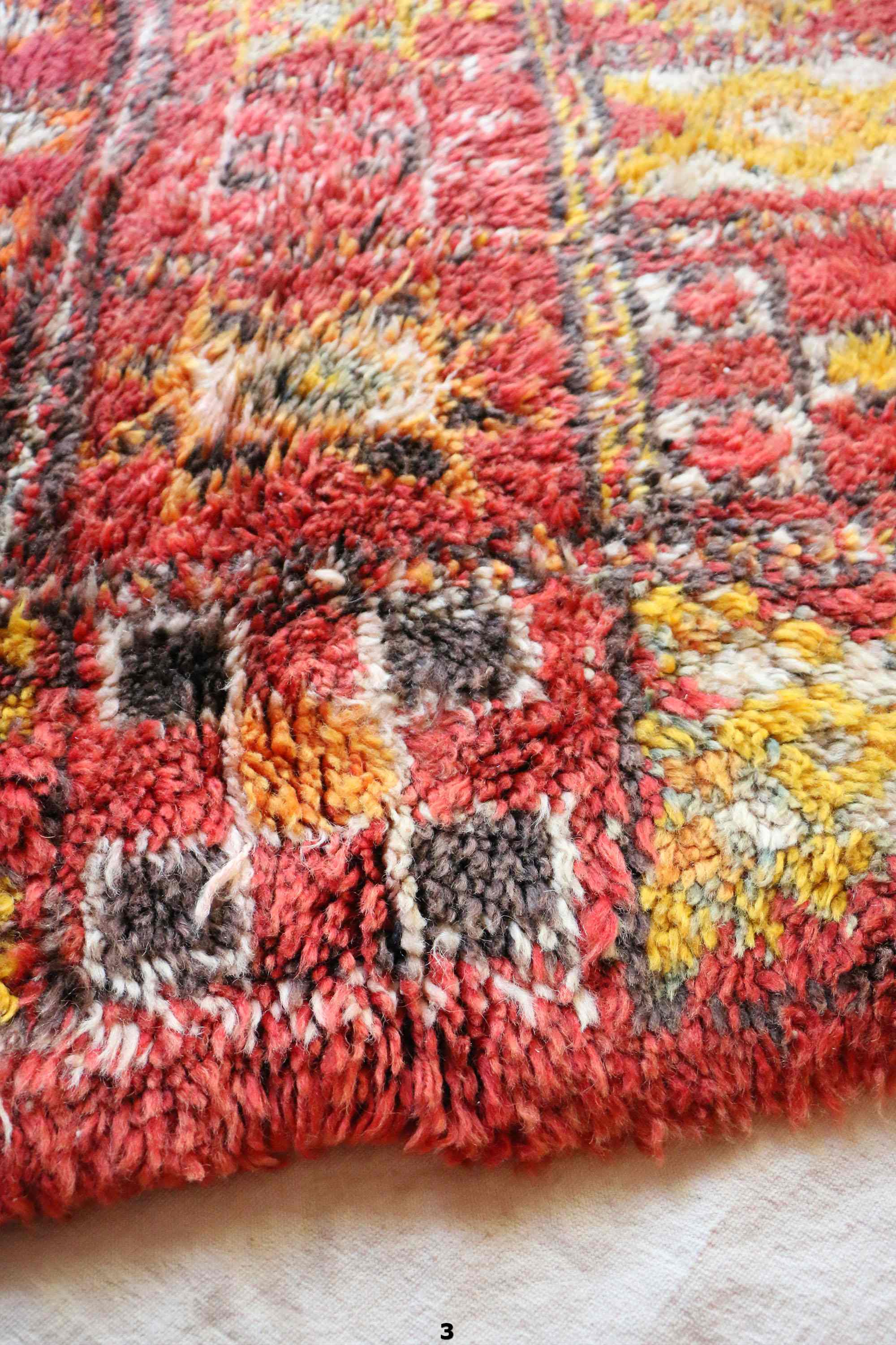 Old moroccan carpet - 214 x 340 cm