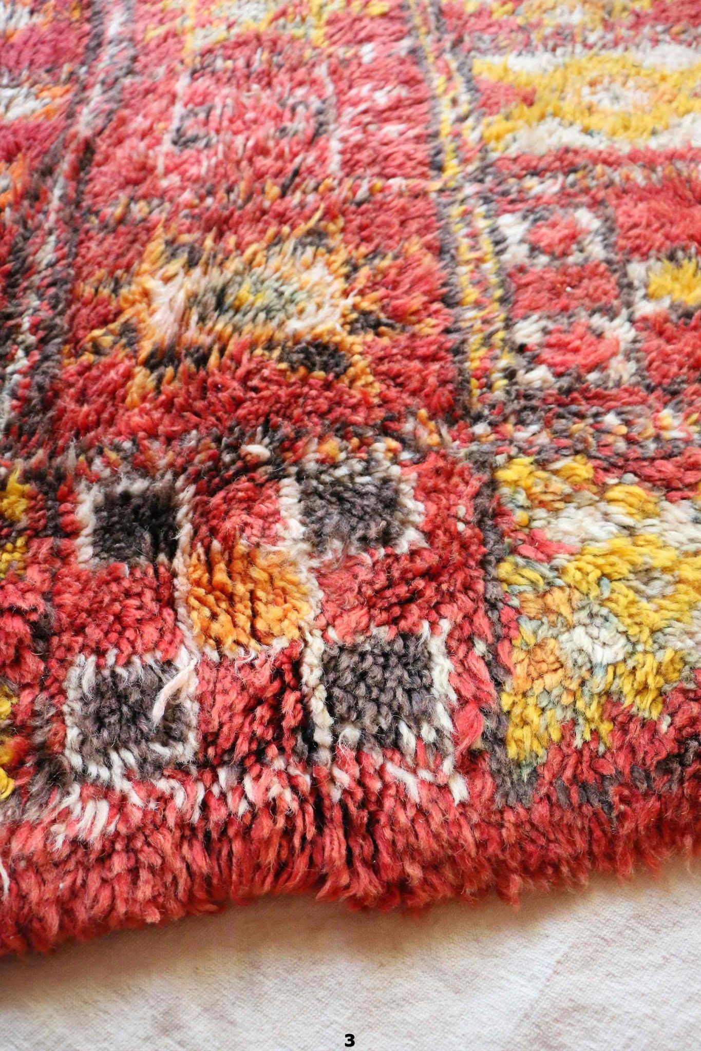 Old moroccan carpet - 214 x 340 cm
