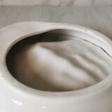 Empty pocket hands porcelain