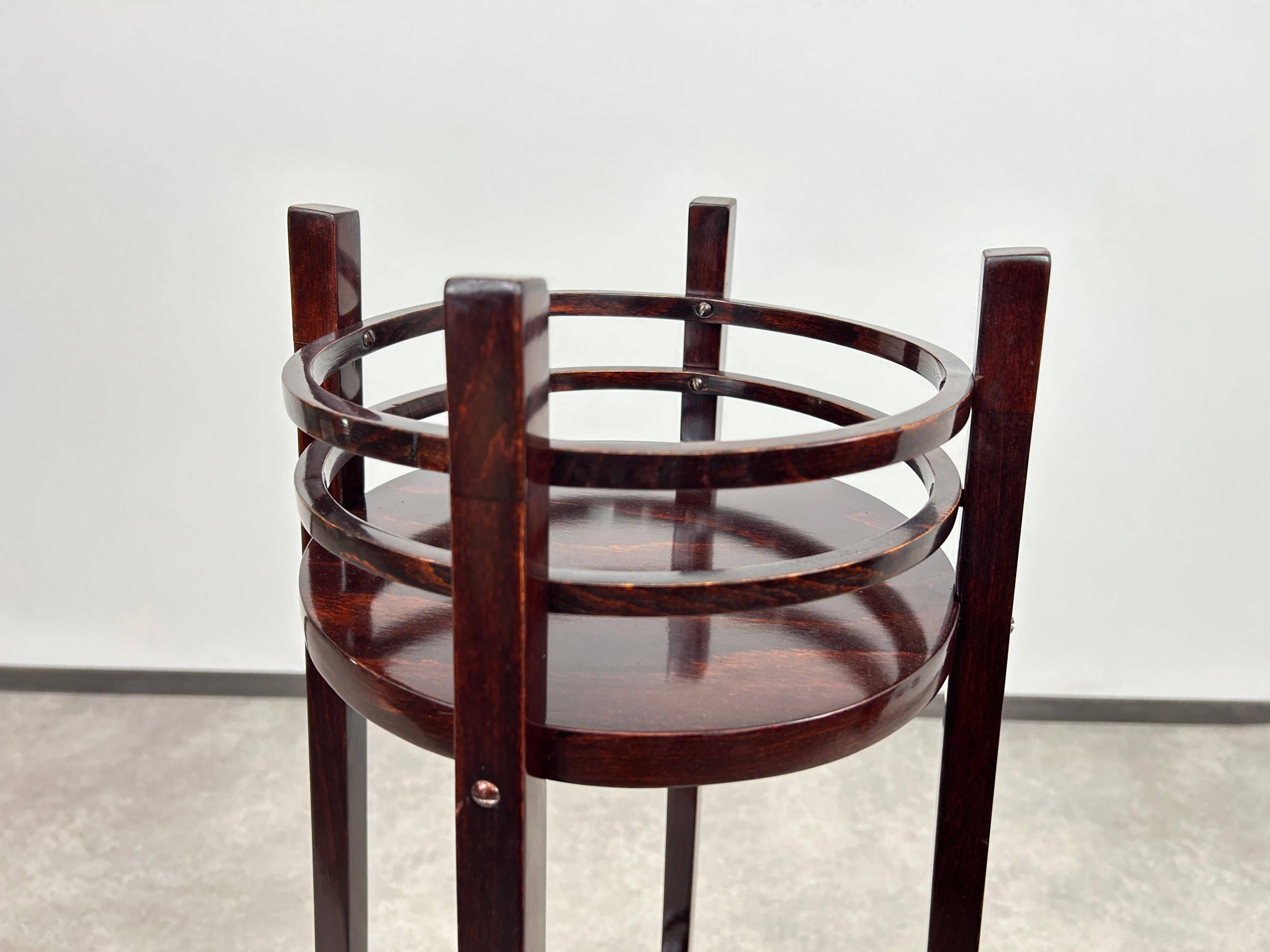Support à fleurs Art Nouveau Thonet no.31 design Otto Wagner